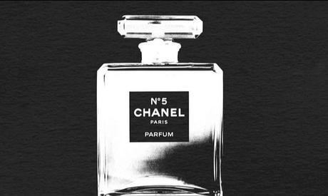 { Chanel : The Legend of N°5 }