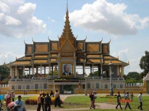 Muore Norodom Sihanouk, patriarca della Cambogia