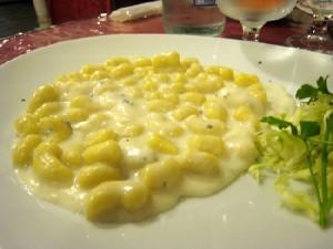 Gnocchi fatti in casa al parmigiano