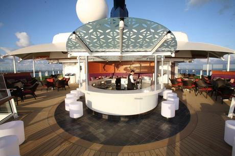 CELEBRITY REFLECTION: ECCO LE DIFFERENZE RISPETTO ALLE ALTRE NAVI DELLA CLASSE SOLSTICE