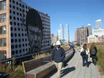 Manhattan, giretto sull’High Line Park, il parco creato su un vecchio binario sopraelevato