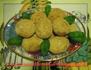 Cotolette di patate farcite con pomodoro e mozzarella