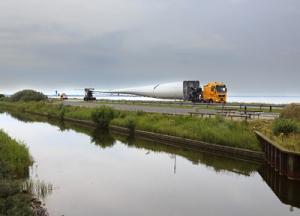 Eolico, mega-turbina in Danimarca