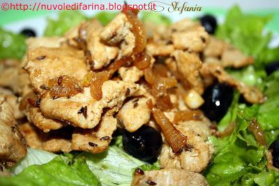 Insalata calda piccante di pollo