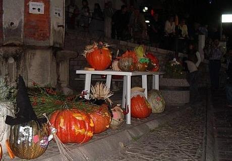 Orsara: 31 ottobre Fucacoste e occe priatorje. Un antico rito di Halloween 