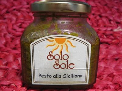 Muffin al pesto alla siciliana e ..la coperta eroica di Mammazan