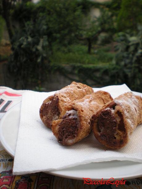 Il dolce della tradizione in veste golosa…Cannoli Ricotta e Cioccolato