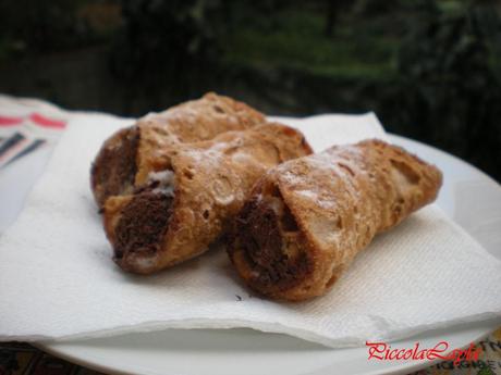 Il dolce della tradizione in veste golosa…Cannoli Ricotta e Cioccolato