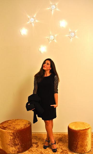 Pinko total look: lbd + killing heels