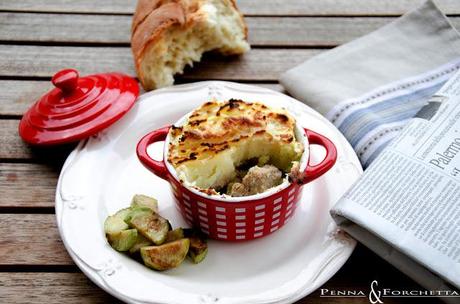 Spezzatino di manzo alle mele gratinato in cocotte - Beef stew with apples gratinated in ramekins