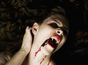 Halloween: trucco perfetto per una Vampira da paura 