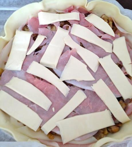 HAM AND CHEESE PIE