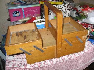 foto dell'eredità di bottoni e aghi