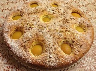 TORTA GOLOSA CON PESCHE E AMARETTI