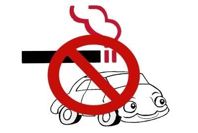 Fumare in auto aumenta i nocivi effetti delle sigarette