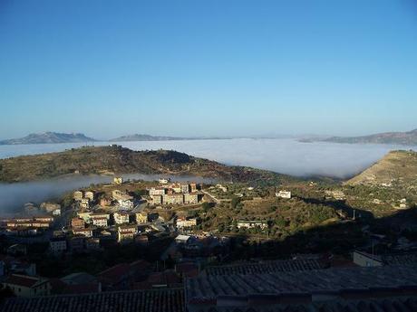 OFF TOPIC: BUON GIORNO GENTE... LA NATURA e I SUOI SPETTACOLI... UNA CARTOLINA DAL MIO PAESINO.