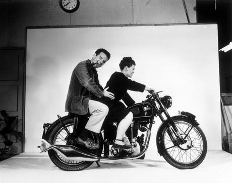 PRODUTTORI DI ICONE : CHARLES & RAY EAMES