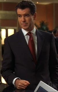 Chi vi ha conquistato il cuore? Tutti i volti (e gli abiti) di 007 Chi vi ha conquistato il cuore? Tutti i volti (e gli abiti) di 007