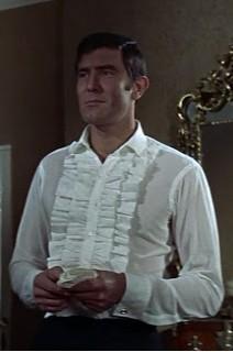 Chi vi ha conquistato il cuore? Tutti i volti (e gli abiti) di 007 Chi vi ha conquistato il cuore? Tutti i volti (e gli abiti) di 007