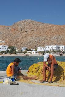 Andar per Isole nel mare Egeo: Folegandros e Milos