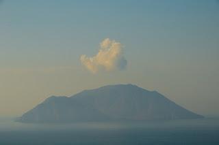 Andar per Isole nel mare Egeo: Folegandros e Milos