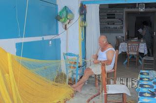 Andar per Isole nel mare Egeo: Folegandros e Milos