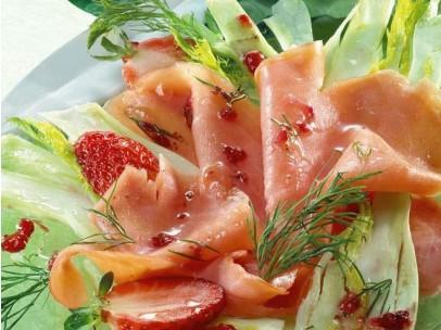 http://www.oswald.ch/media/catalog/product/cache/5/image/406x304/9df78eab33525d08d6e5fb8d27136e95/l/a/lachs-carpaccio-pepe-al-limone-oswald.jpg