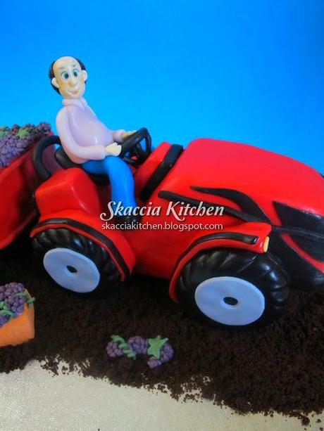 Tractor Cake