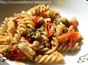 Fusilli lattuga, tonno pomodorini