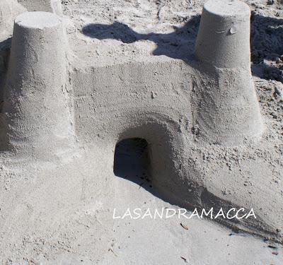 SULLA SPIAGGIA DI MONDI SCONFINATI