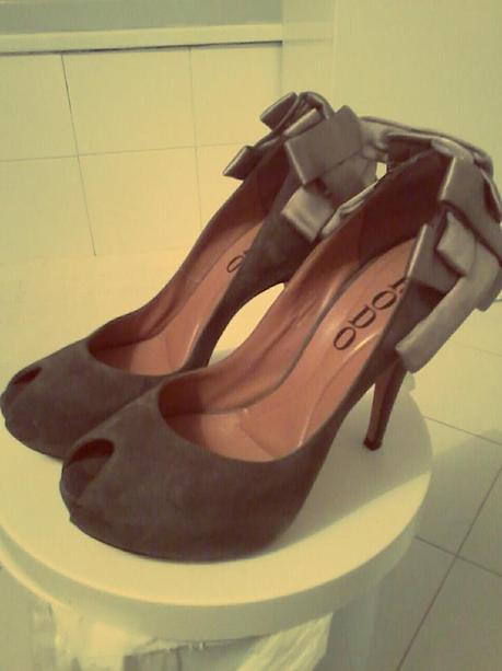 Vendo: scarpe nuovissime Rodo num 36 in camoscio grigio e...