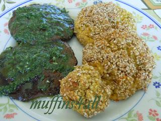 Polpette di quinoa e miglio con zucca e semi di sesamo