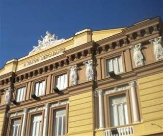 Le voci di Fuori  I Teatri a Napoli - le edicole sacre - passeggiata narrata  4 Novembre