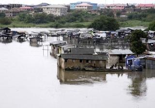 Thumb374-700_dettaglio2_alluvioni-nigeria---AFP