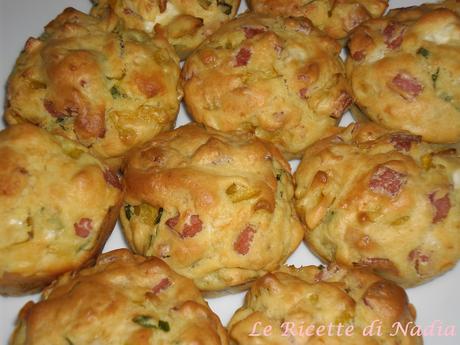 Muffin Salati con Peperoni, Feta e Prosciutto Cotto