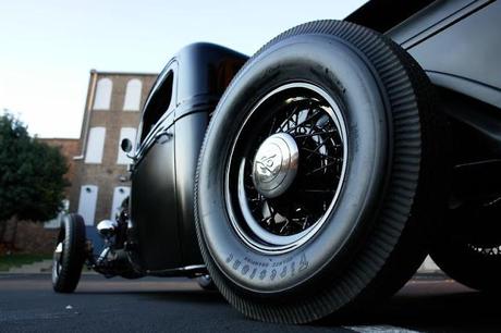 Dacci oggi il nostro Hot Rod quotidiano...