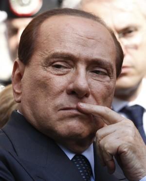 L’addio di Silvio: “D’ora in avanti mi occuperò solo dei giovani”. E ti pareva!