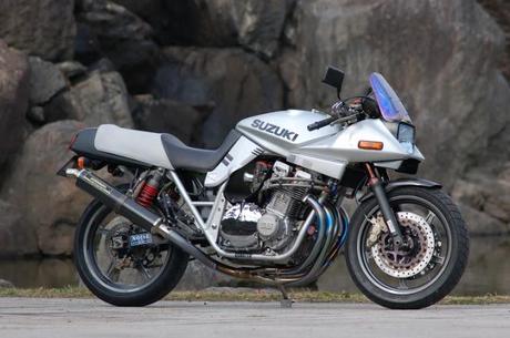 Suzuki GSX 1100 S Katana by Quarter