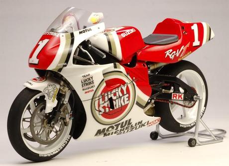 Suzuki RGV 500 Γ K.Schwantz 1994 by Utage Factory House