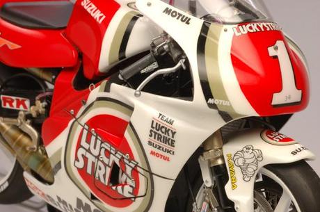 Suzuki RGV 500 Γ K.Schwantz 1994 by Utage Factory House