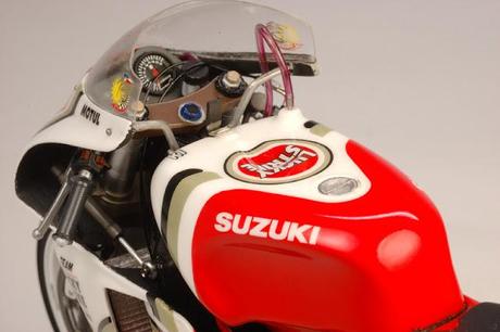 Suzuki RGV 500 Γ K.Schwantz 1994 by Utage Factory House