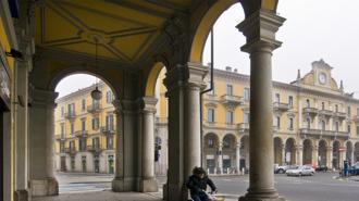 >>Alessandria in default