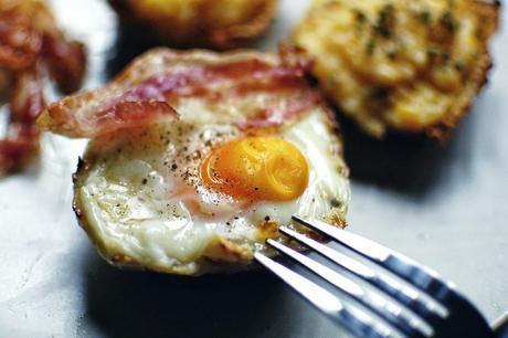 Nidi croccanti di patate e uova Nidi croccanti di patate e uova