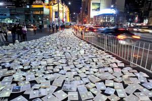 UNA STRADA DI LIBRI ILLUMINA MELBOURNE