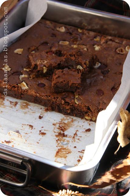 CHOCOLATE BROWNIES