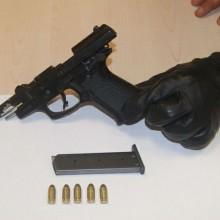 Spara in un negozio di Bologna  Poliziotto in pensione arrestato