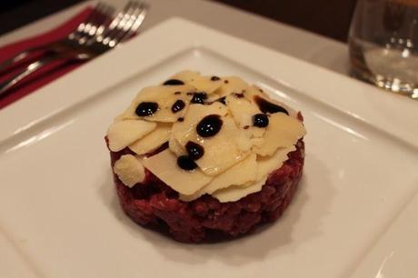 Tartare al tartufo bianco...per la Parmigiano Reggiano Night Tartare al tartufo bianco...per la Parmigiano Reggiano Night