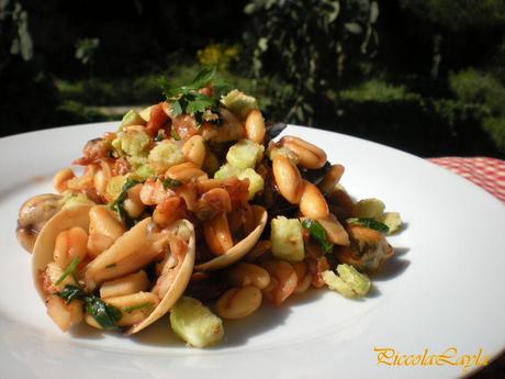 Cavatelli con misto scoglio e zucchine croccanti