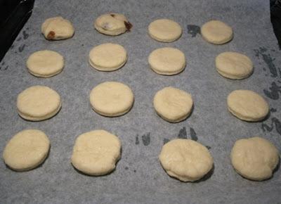 Non è necessario alzarsi all'alba per preparare gli SCONES (ricetta irlandese)