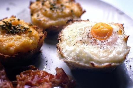 LA RICETTA DELLA DOMENICA: NIDI CROCCANTI DI PATATE E UOVA